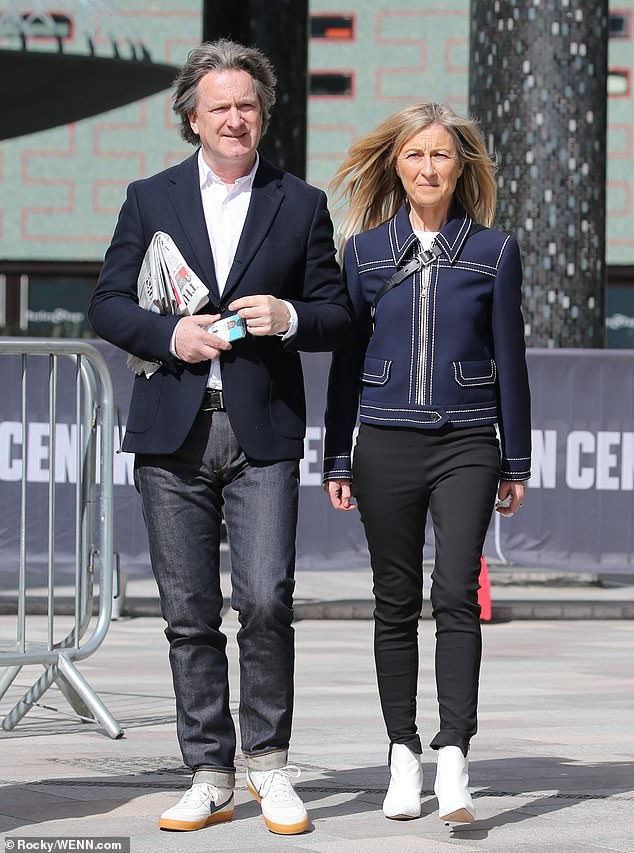 This Morning boss' wife Fiona Phillips hits back at Eamonn ...